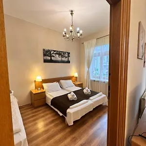mikoajska-apartments.krakowhotelspoland.com/