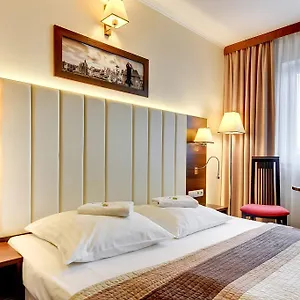 Amber Hotel